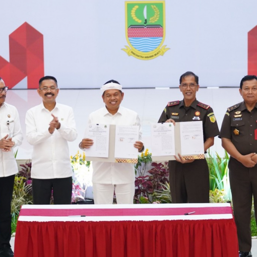 Kejati Jabar Bersama Gubernur Tandatangani MoU, Pelaksanaan Pidana Kerja Sosial