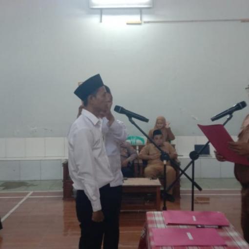 Kades Sukamaju Lantik Acep Sulaeman Jadi Kawil Kiarapandak yang Baru.