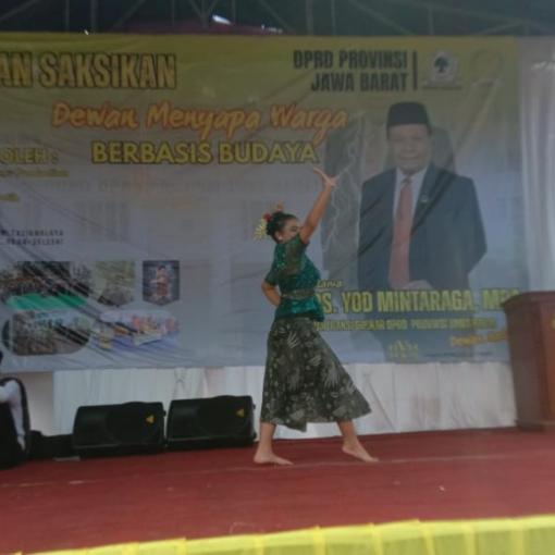 Larisya Nur Azmi, Siswi SMPN 1 Ciawi Pukau Warga dalam Acara "Dewan Menyapa" Bersama Yod Mintaraga